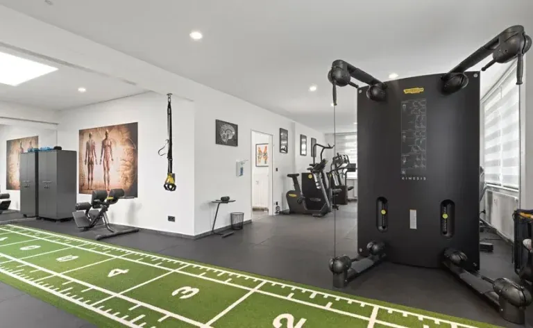 Therapy gym at Romatem Move Çamlıca